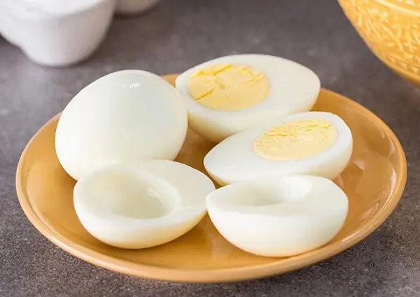 Why Chicken Eggs May Not Be Ideal for Everyone: 5 Groups to Watch Out For