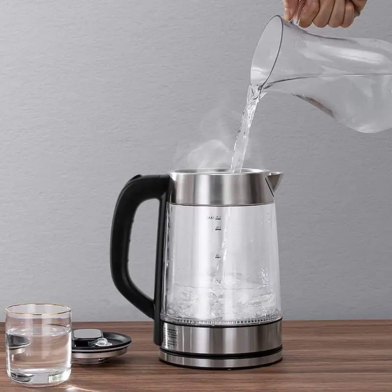 Boiling Water Seems Simple… But These 3 Habits Could Be Dangerous