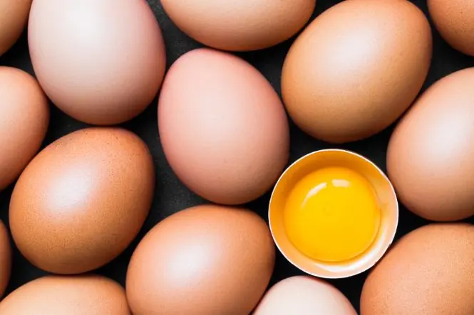 Be Careful: These 3 Foods May Not Mix Well With Eggs