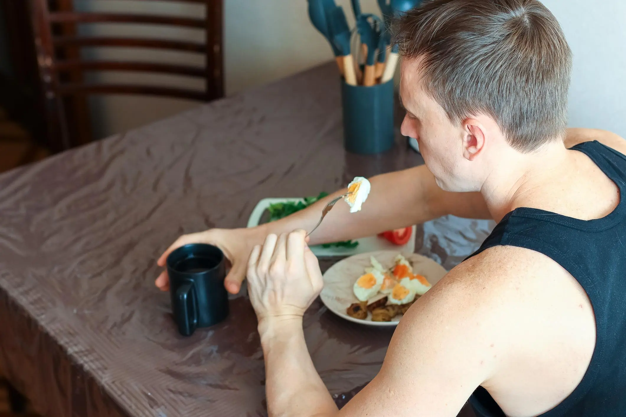 He Ate Eggs Almost Every Day for 10 Years — The Medical Results Surprised Even Him