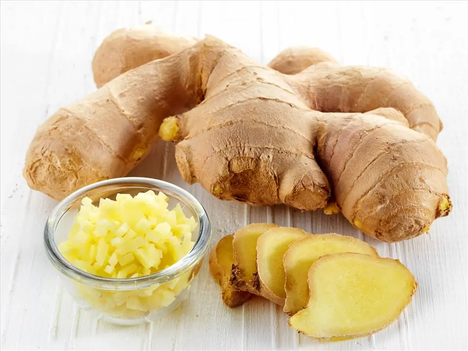 If You Have These 5 Medical Conditions, Experts Say You Should Use Ginger Carefully