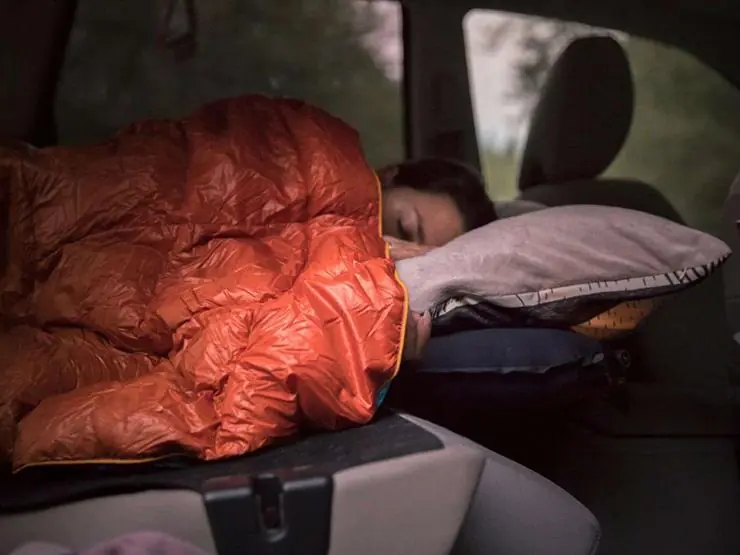 Woman Dies After Sleeping in Car With AC On — Doctors Warn About 5 Dangerous Habits Drivers Ignore