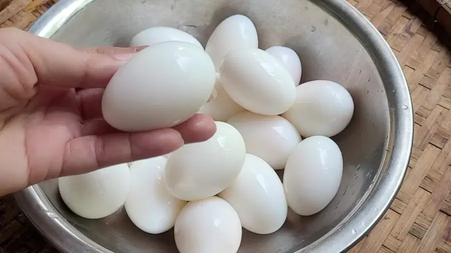 Looking for a Healthier Breakfast? Here Are 13 Benefits of Starting the Day With Boiled Eggs