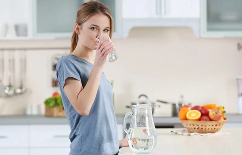 Want to Drink More Water Each Day? These Simple Habits Can Help You Reach 8 Glasses Easily