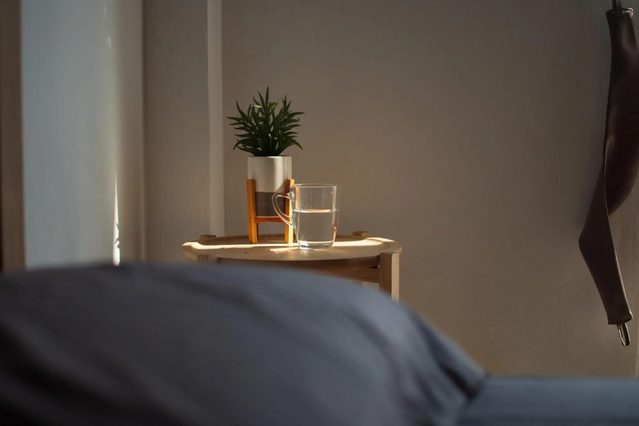 Is Drinking Water First Thing in the Morning Beneficial? Here's What Experts Say