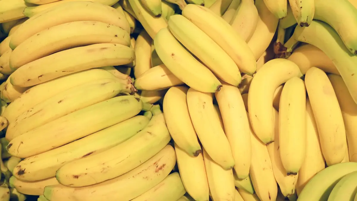 What Happens When You Eat Bananas Before Breakfast? 5 Potential Effects to Know