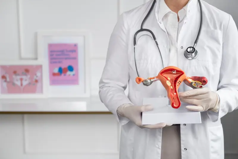 Recognizing Ovarian Can.cer Early: 8 Symptoms Experts Say Deserve Attention