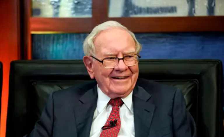 Warren Buffett's "6-Year-Old Diet": Why the 95-Year-Old Billionaire Still Stays Sharp and Healthy