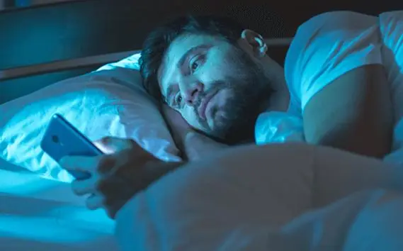 5 Nighttime Habits That May Increase Your Risk of Stroke, According to Health Experts