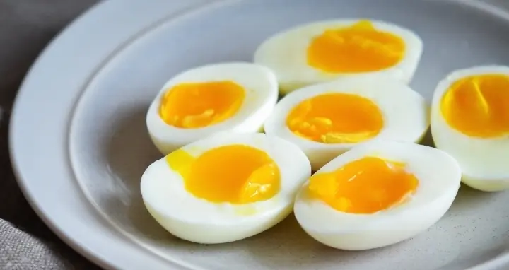 Before Pairing Eggs With These 3 Common Foods, Here's What Seniors Should Know