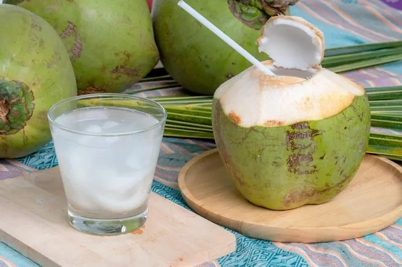 Doctors Warn: Not All Coconut Water Is Safe to Drink