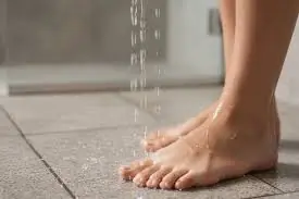 Health Experts Reveal the Surprising Effects of Peeing in the Shower
