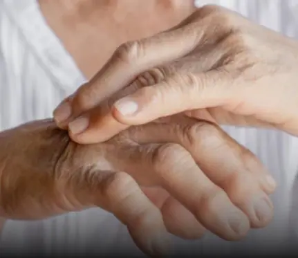 4 changes in fingers that could be signs of lung can.cer