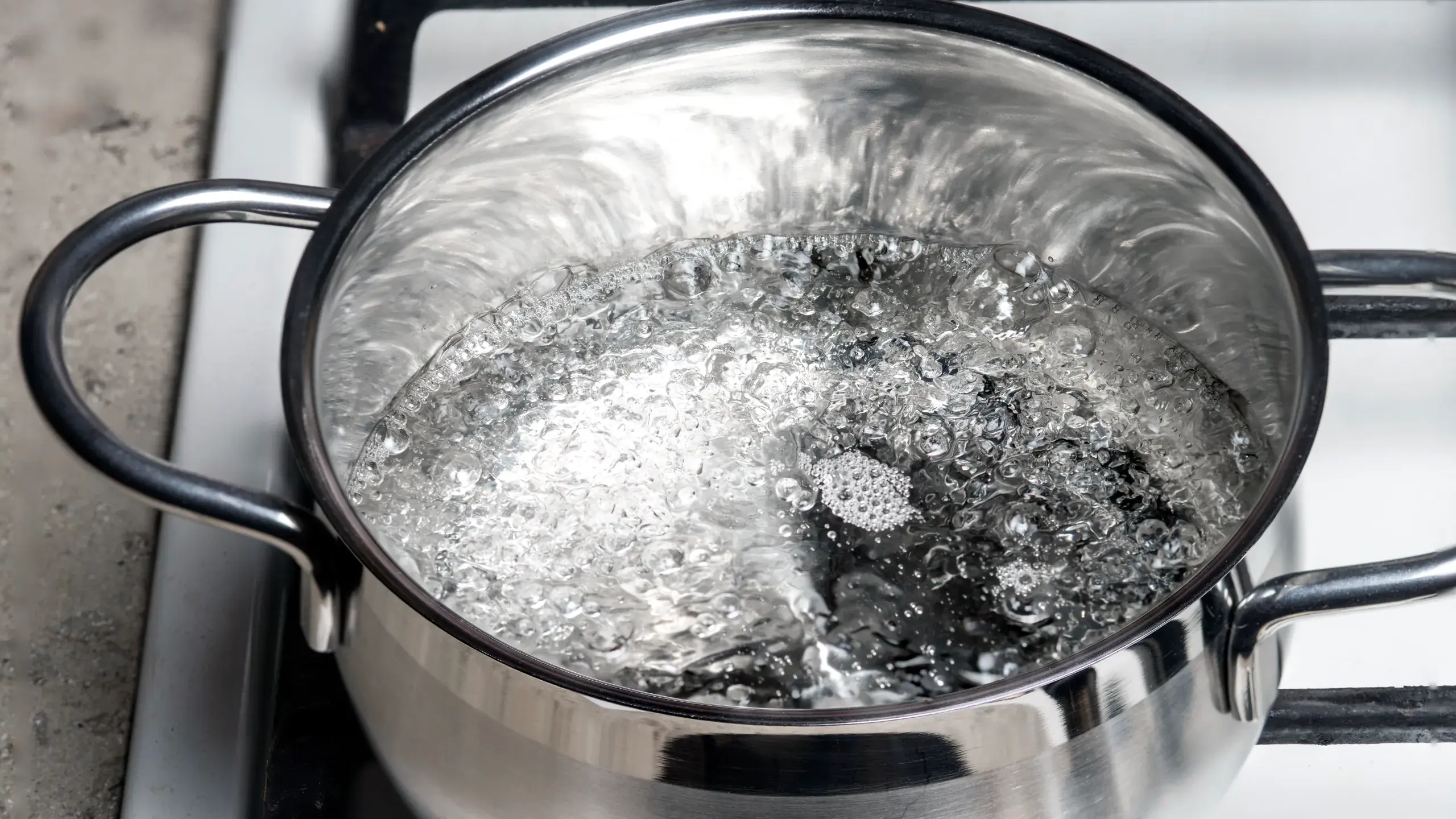 Boiling Water Seems Simple, But These 3 Mistakes Could Matter
