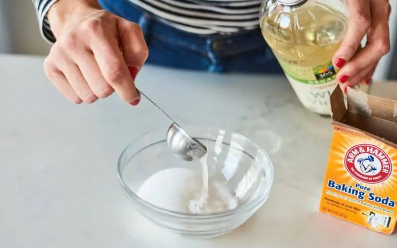10 Surprising Ways a Pinch of Baking Soda Can Change Your Life