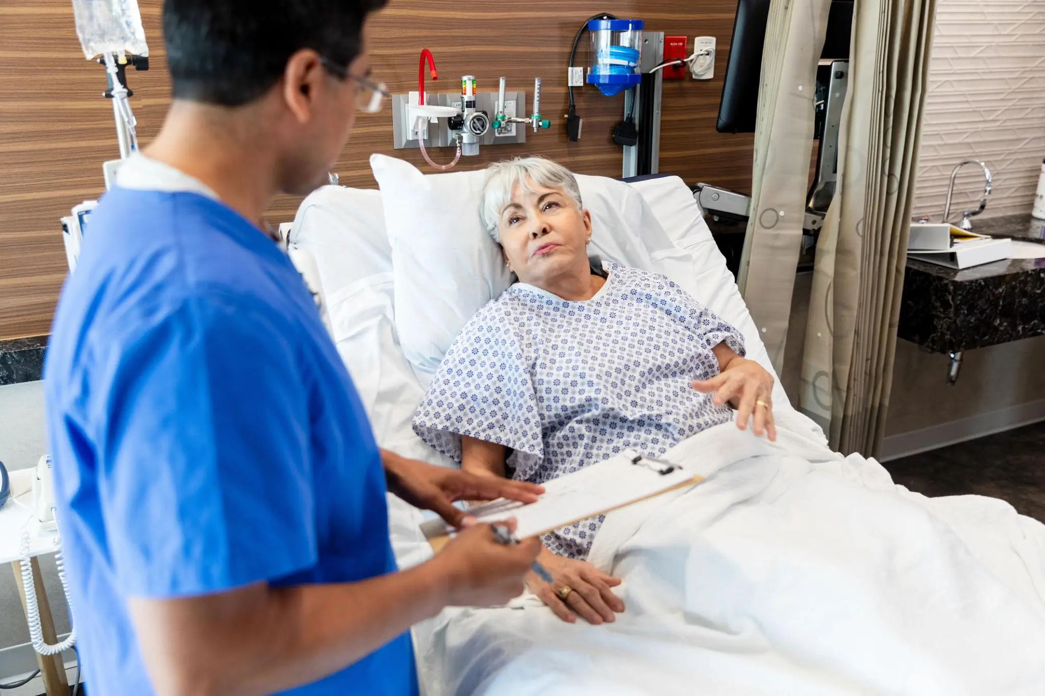 Woman Ignored Tumor Treatment for Decades—Now Completely Paralyzed With Severe Leg Deformities