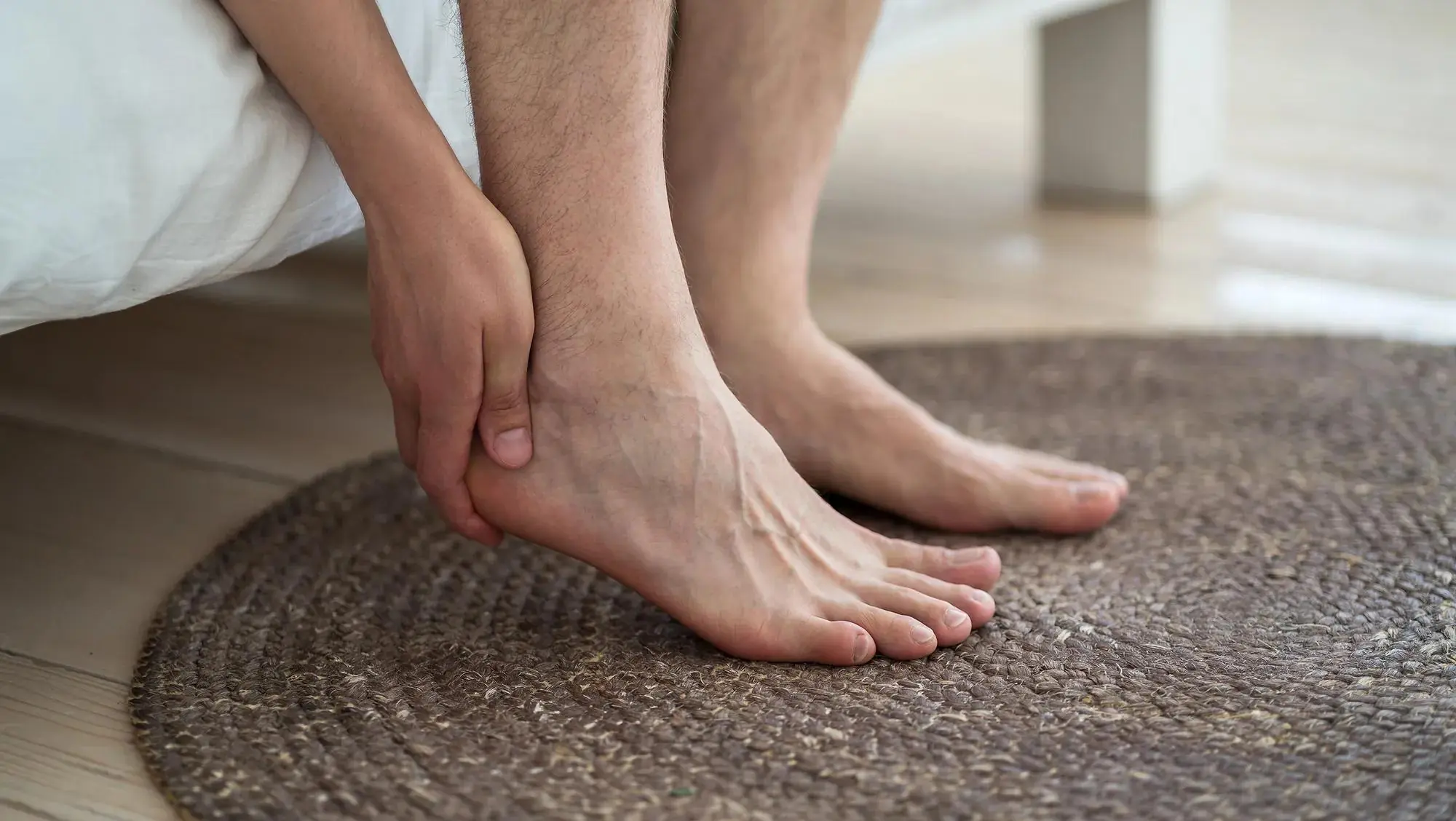 7 Effective Exercises That Help Reduce and Manage Plantar Fasciitis Naturally