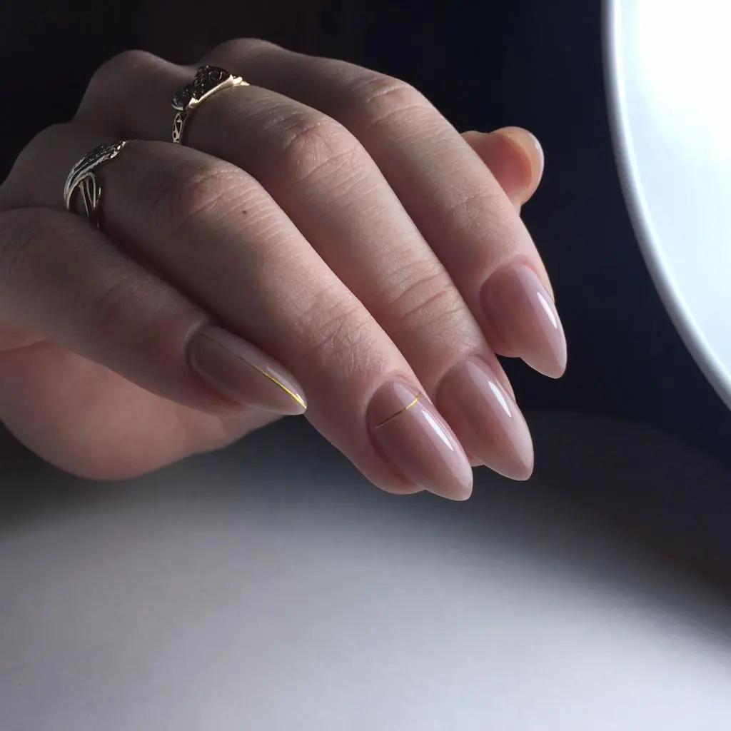 Don’t Cheat: Choose a Nail and Discover What Kind of Woman You Are