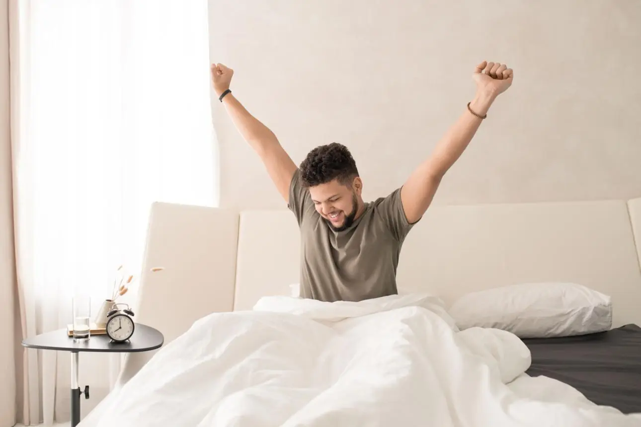 Don't Drink Water Immediately After Waking Up? Here's What Health Experts Recommend First