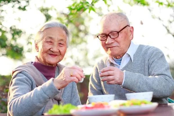 Why Some People Live Past 80 While Others Don't: 4 Important Factors