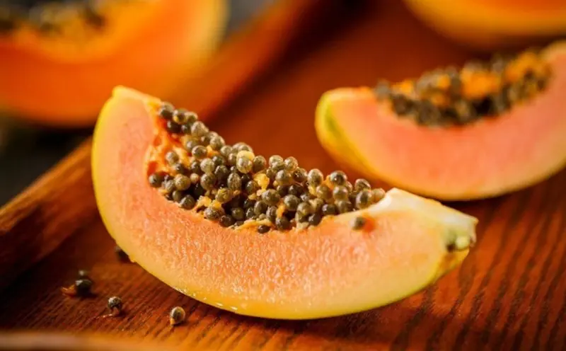 How Eating Papaya May Support Digestion, Immunity, and Overall Wellness