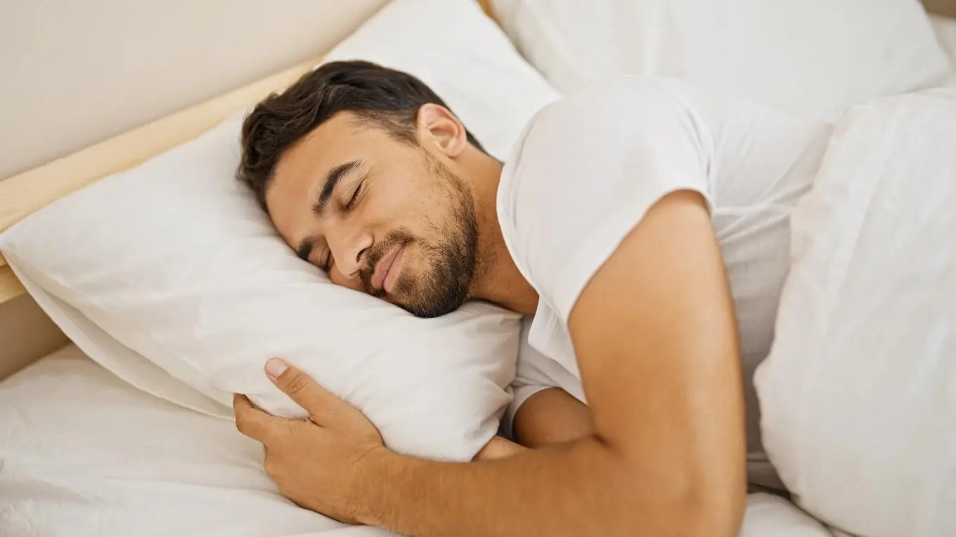Doctors Warn: If You Often Sleep on Your Right Side, Here's What You Should Know About Acid Reflux