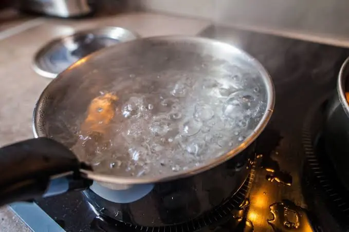 Experts Explain Whether Boiling Water Can Affect Your Health—and 3 Habits to Avoid