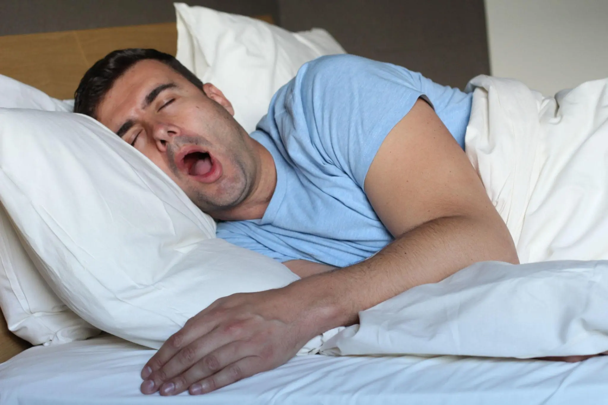 Right Side or Left Side? Which Sleeping Position Is Better for Snoring and Acid Reflux?