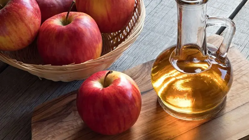 12 Surprising Ways to Use Apple Cider Vinegar That Many People Don't Know