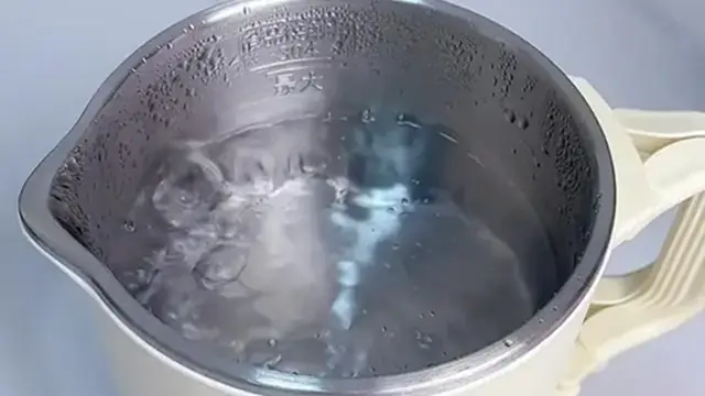Boiling Water the Wrong Way? Here Are 3 Habits Worth Avoiding