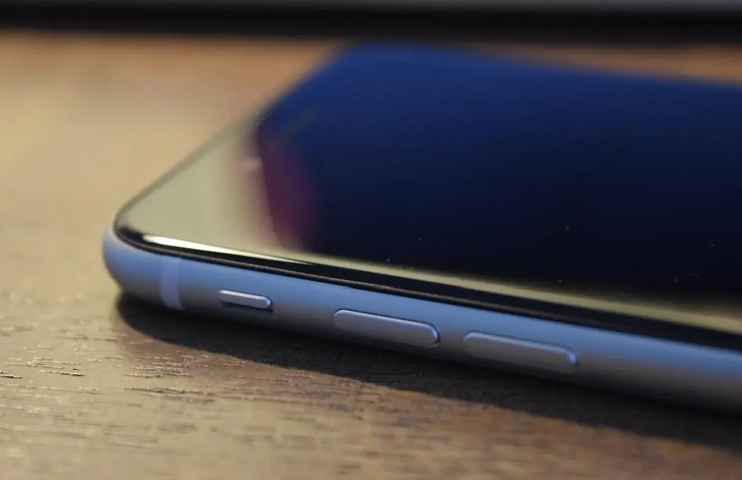6 Hidden Volume Button Tricks That Can Make Your Smartphone Smarter