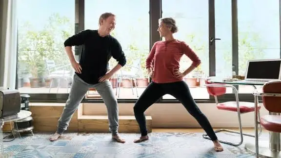 6 Gentle Exercises That May Support Better Blood Flow to Your Legs