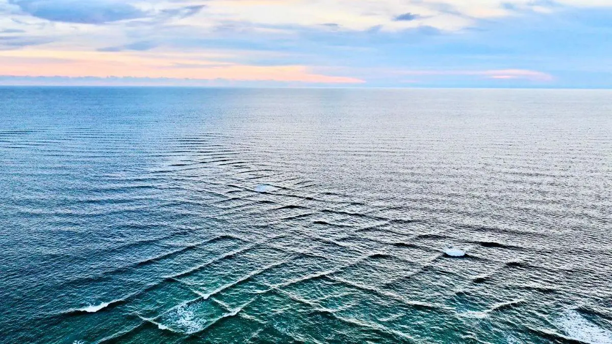 Square Waves: The Rare Ocean Phenomenon That Can Turn Deadly in Just Minutes