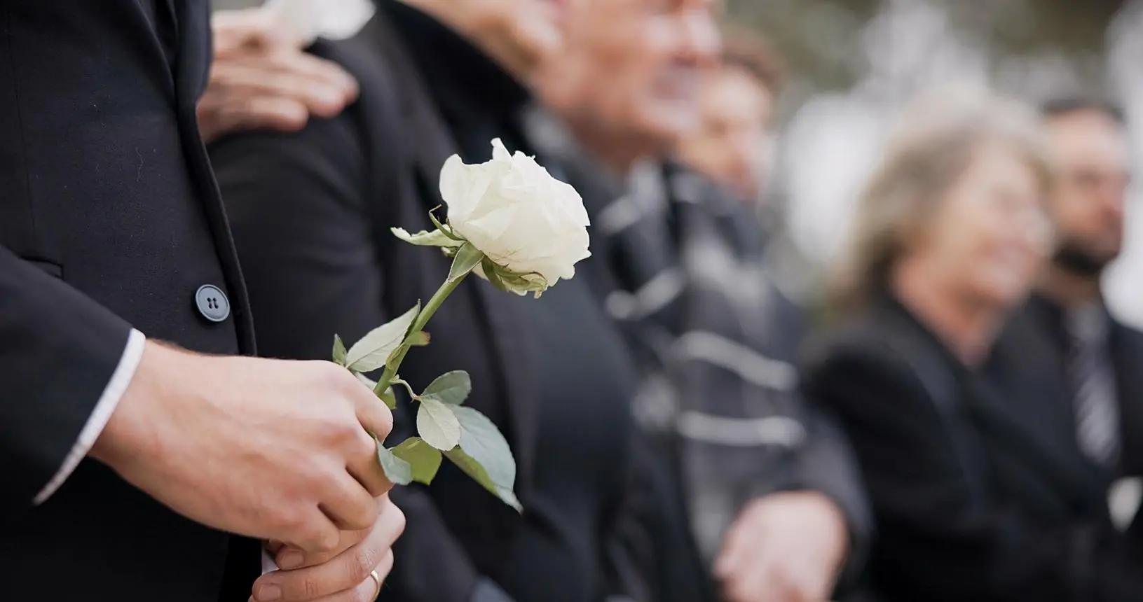 Funeral Etiquette: Three Clothing Colors That Are Often Considered Inappropriate