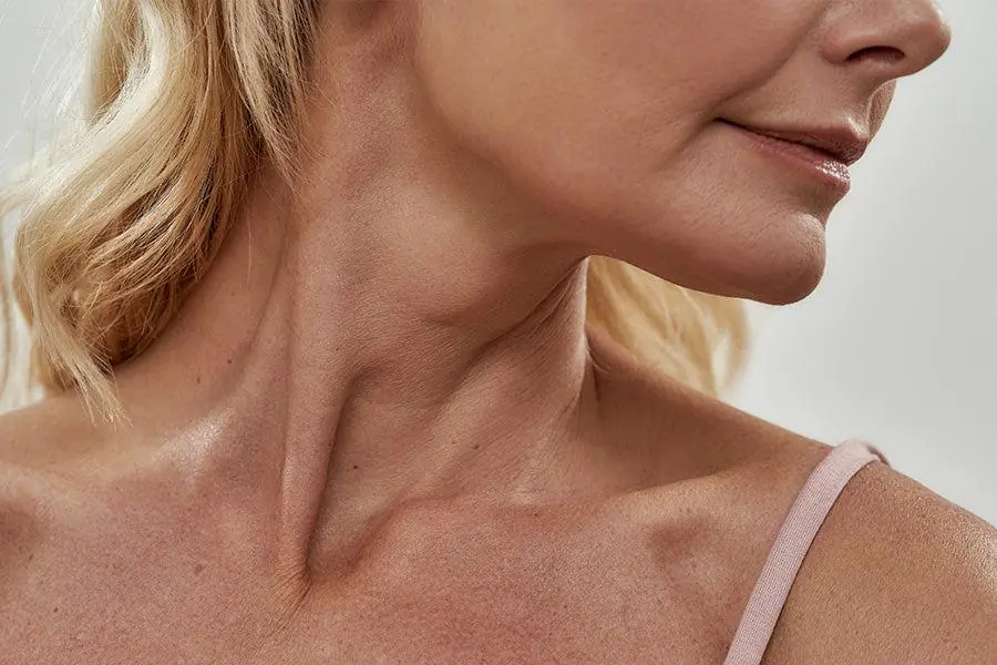 Why Is Your Neck Starting to Sag? Common Causes and What You Can Do