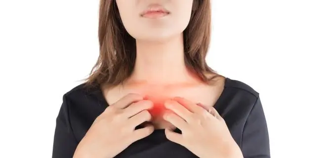 Itchy or Sore Bre.asts? Here's What These Symptoms Could Mean