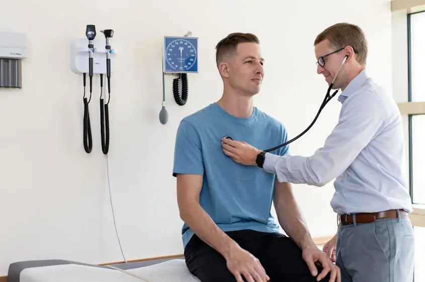One Month Before a Heart Attack? Doctors Say Your Body May Show These 7 Warning Signs