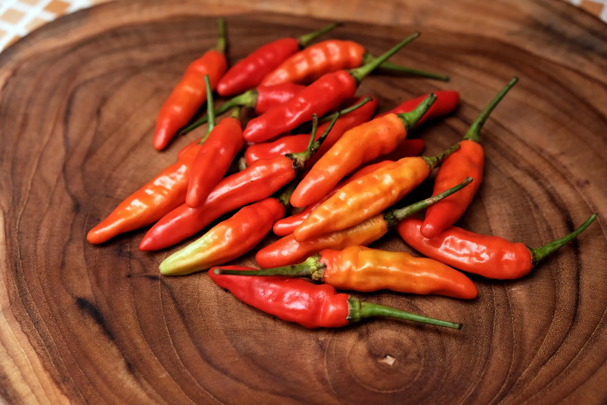 Doctors reveal eating cayenne pepper causes... See more 👇
