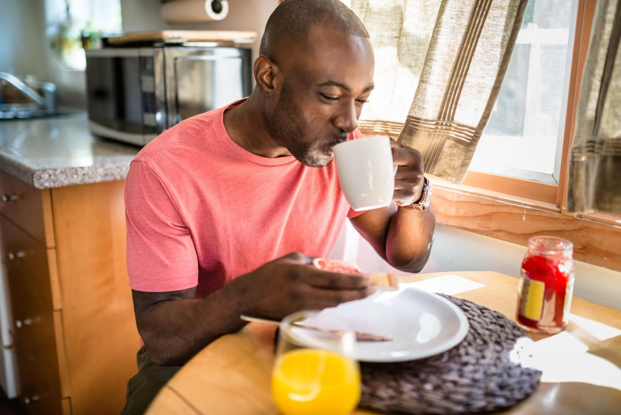 Doctors Reveal What Drinking Coffee Every Morning Really Does to Your Body