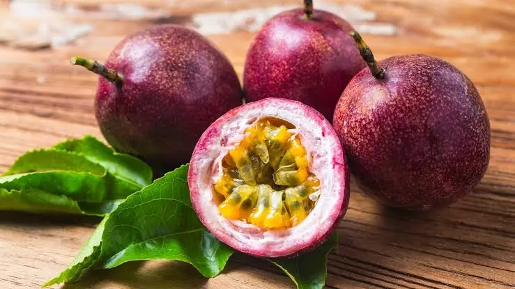 Health Benefits of Passion Fruit: A Nutrient-Dense Tropical Superfruit