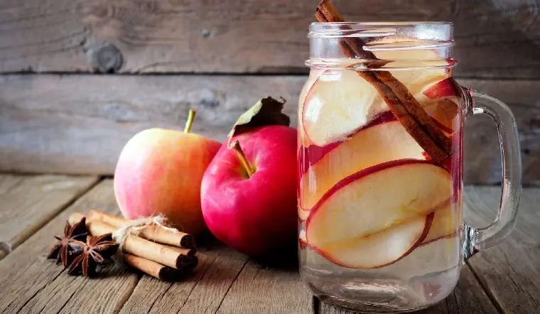 Can a Lemon, Apple, and Cinnamon Drink Support Weight Management? Here's What We Know