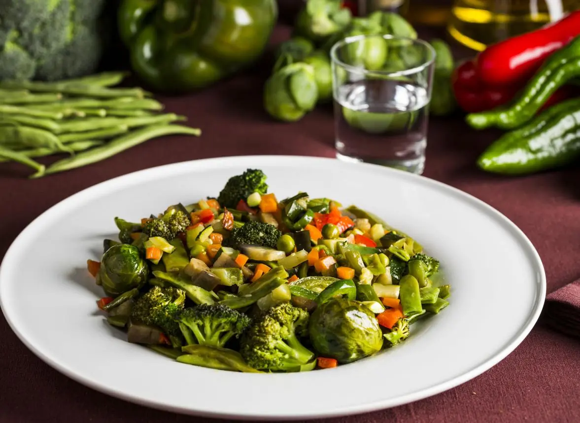 Why Raw Water Spinach and Similar Vegetables Need Careful Washing Before Eating