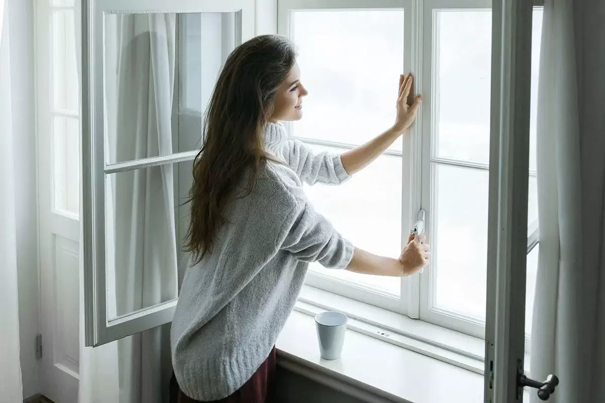 Simple Ways to Keep Your Home Fresh During Damp Weather