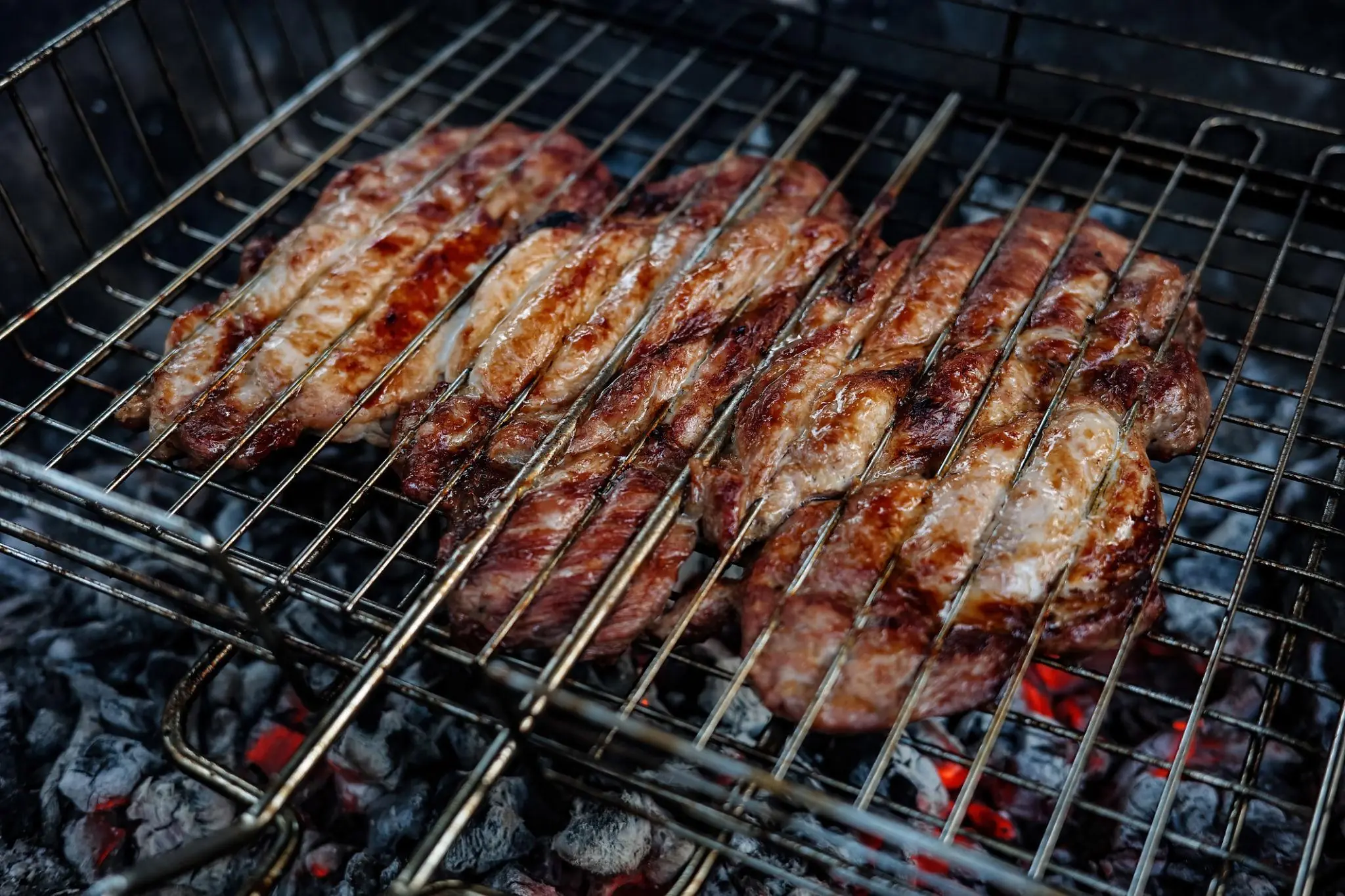 4 Types of Meat That May Harm Your Stomach if Eaten Too Often, According to Experts