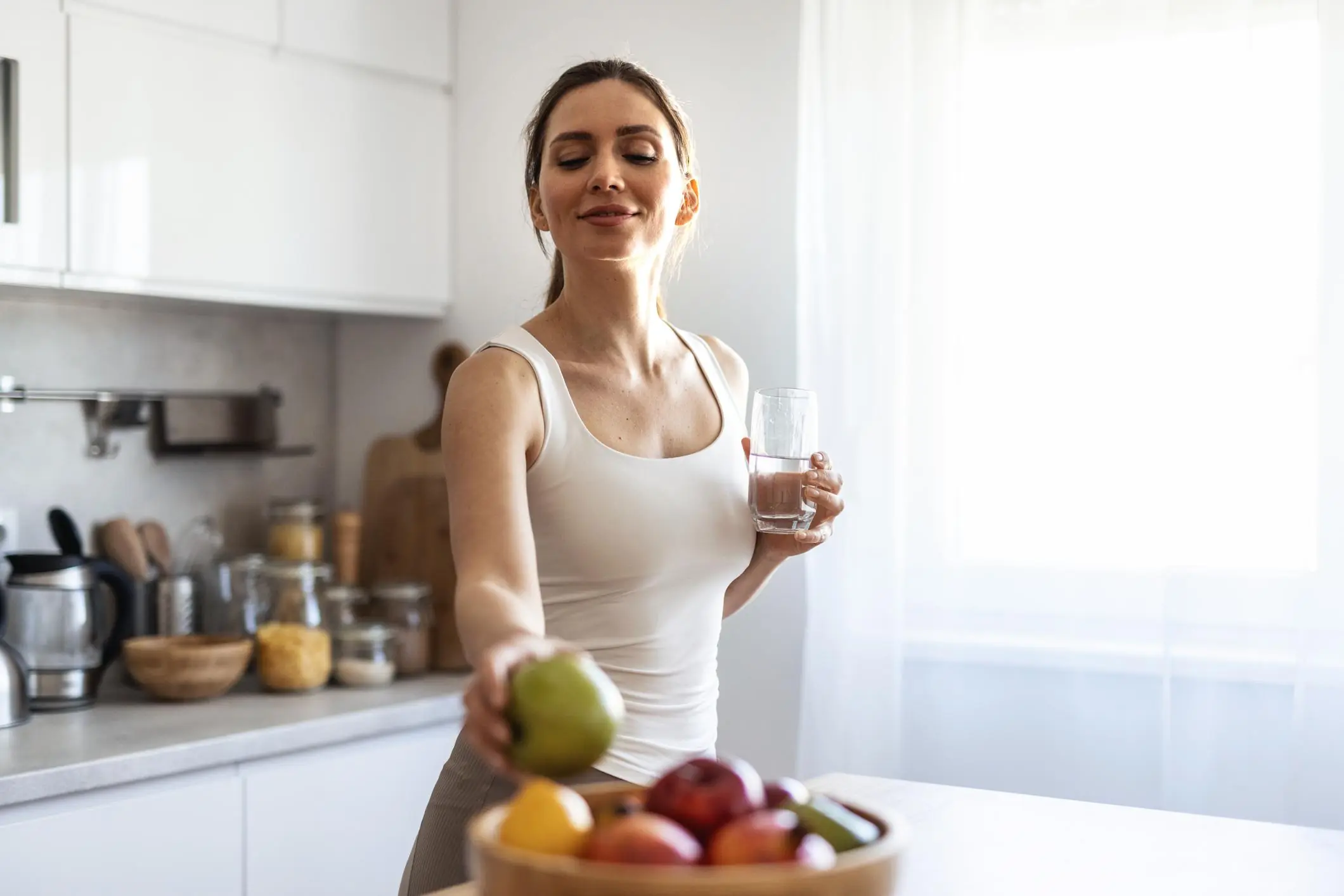 8 Warning Signs You’re Not Drinking Enough Water