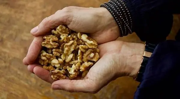 Your Daily Handful of Walnuts Could Make a Bigger Difference Than You Think