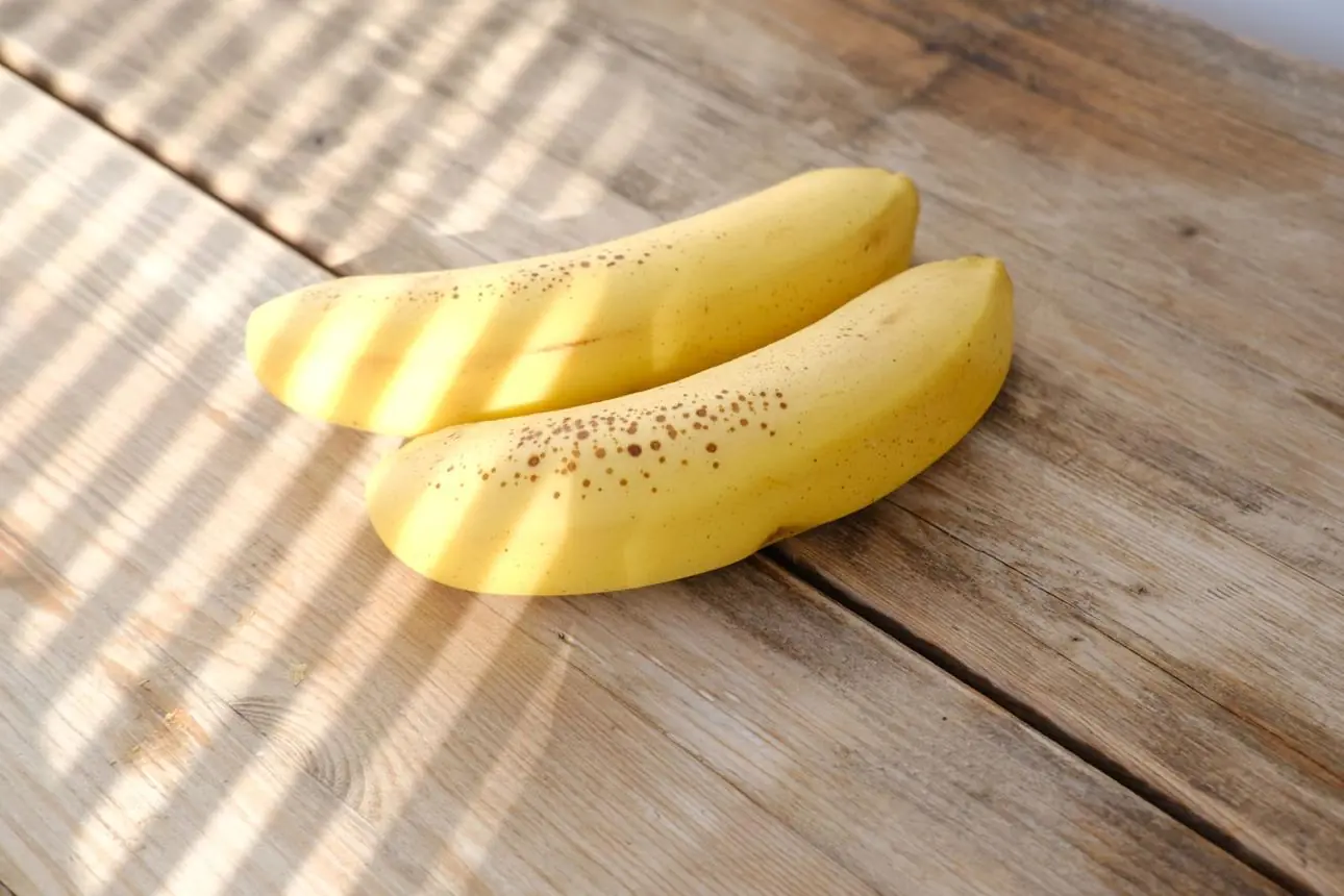 Over 60? Here's What Eating a Banana Every Day May Do for Your Body