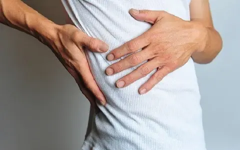 2 Morning Warning Signs That May Suggest Your Liver Isn't Functioning Properly