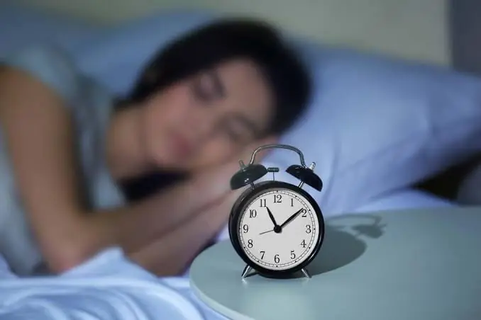 Want Better Health? Here Are 9 Reasons to Go to Bed Before 10 PM