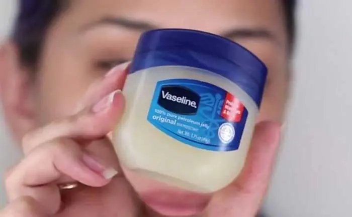 10 Surprising Benefits of Petroleum Jelly for Healthier, Softer Skin